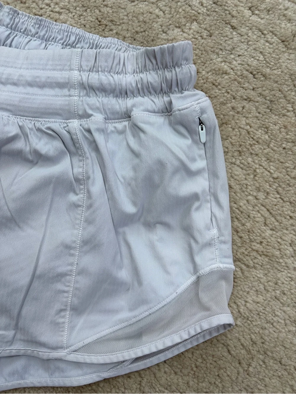 Lululemon Size 8 Hotty Hot Short II *2.5